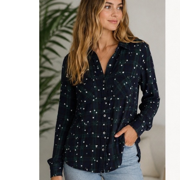 Rock & Republic Tops - Rock & Republic Green Navy Blue Plaid Star Print Button Down Shirt Large